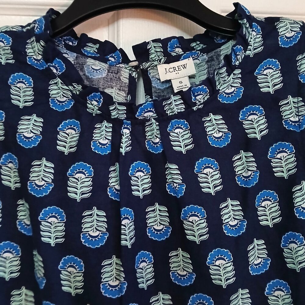 J Crew Blouse for women with flower design